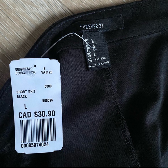 NWT Forever 21 shorts black suede high waisted lace up shorts - Picture 5 of 5